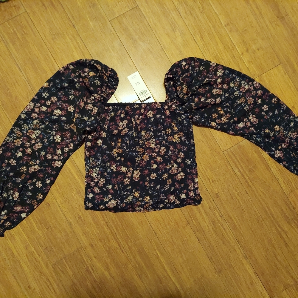 Abercrombie & Fitch Dark Floral Corset Stitch Top with Puff Sleeves Size XS